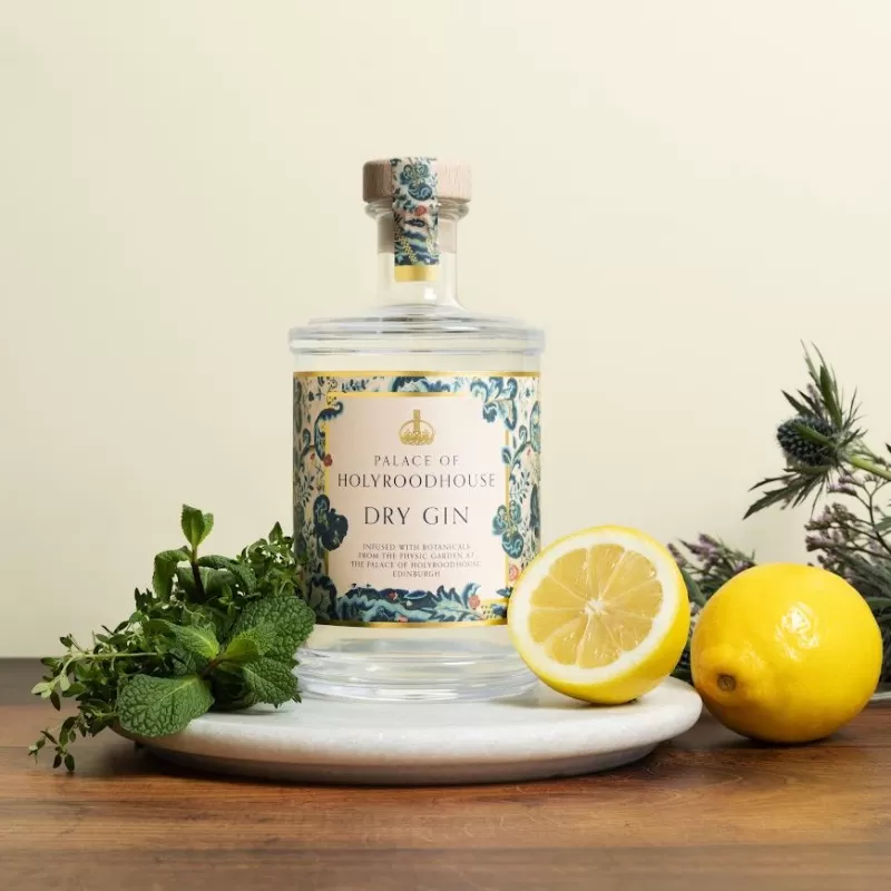 palace_of_holyroodhouse_dry_gin_3.webp Palace Of Holyroodhouse Dry Gin*Royal Collection Shop Cheap